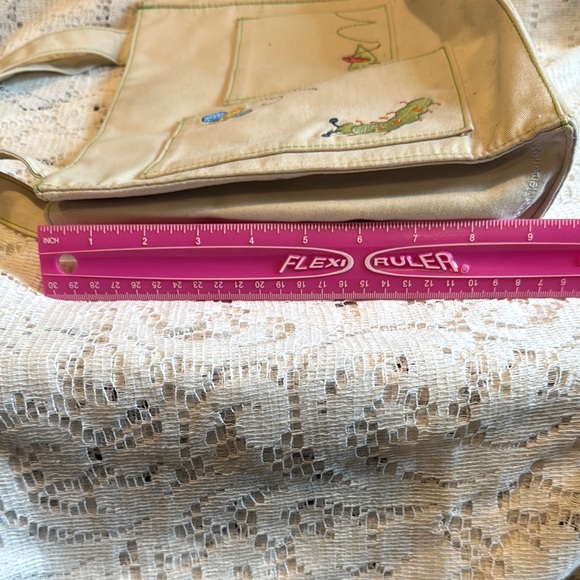 Creative Memories Cream and Green Tote with Artistic Embroidery - Picture 7 of 9